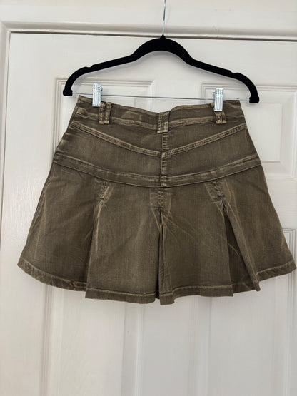 Green washed pleated denim skirt
