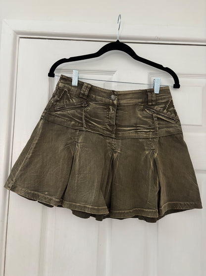 Green washed pleated denim skirt