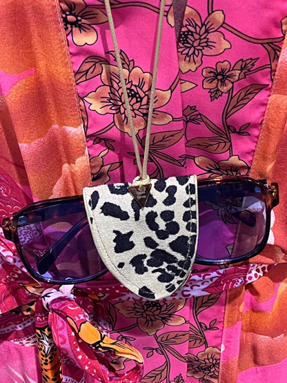 Leopard Glasses Pouch Holder