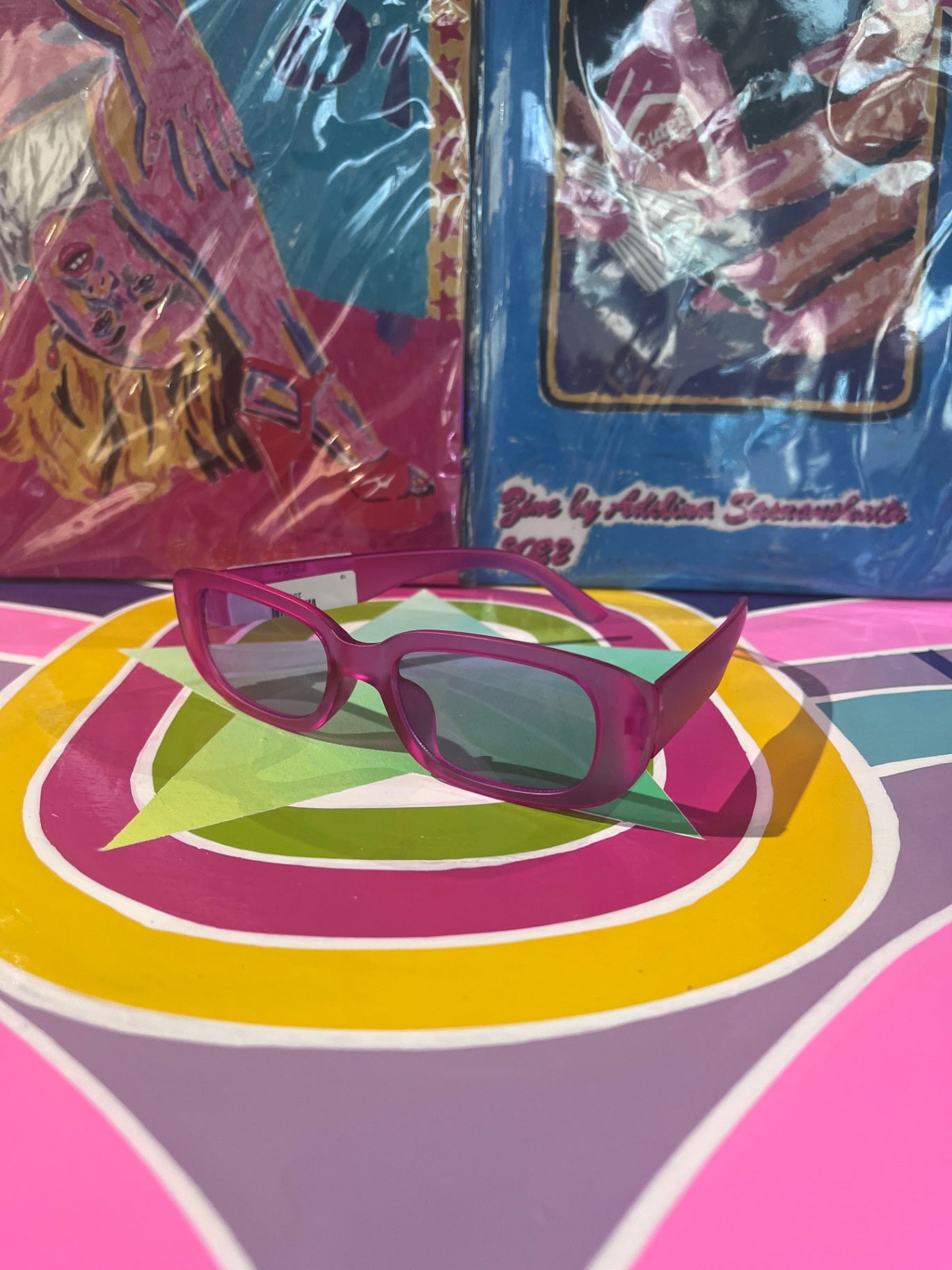 90s Oblong Sunnies Dark Pink