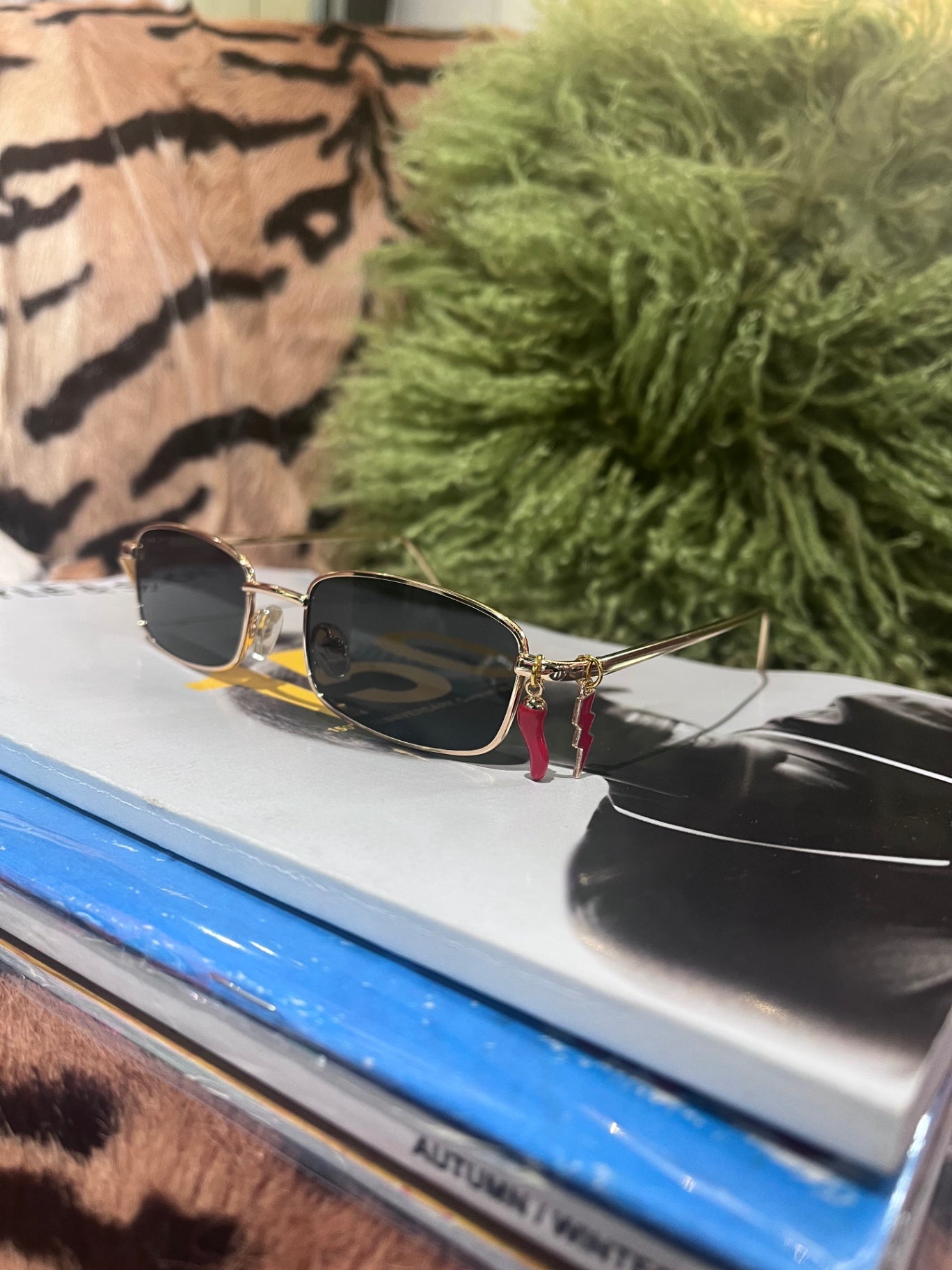 Buffy Chilli Charm Gold Sunnies