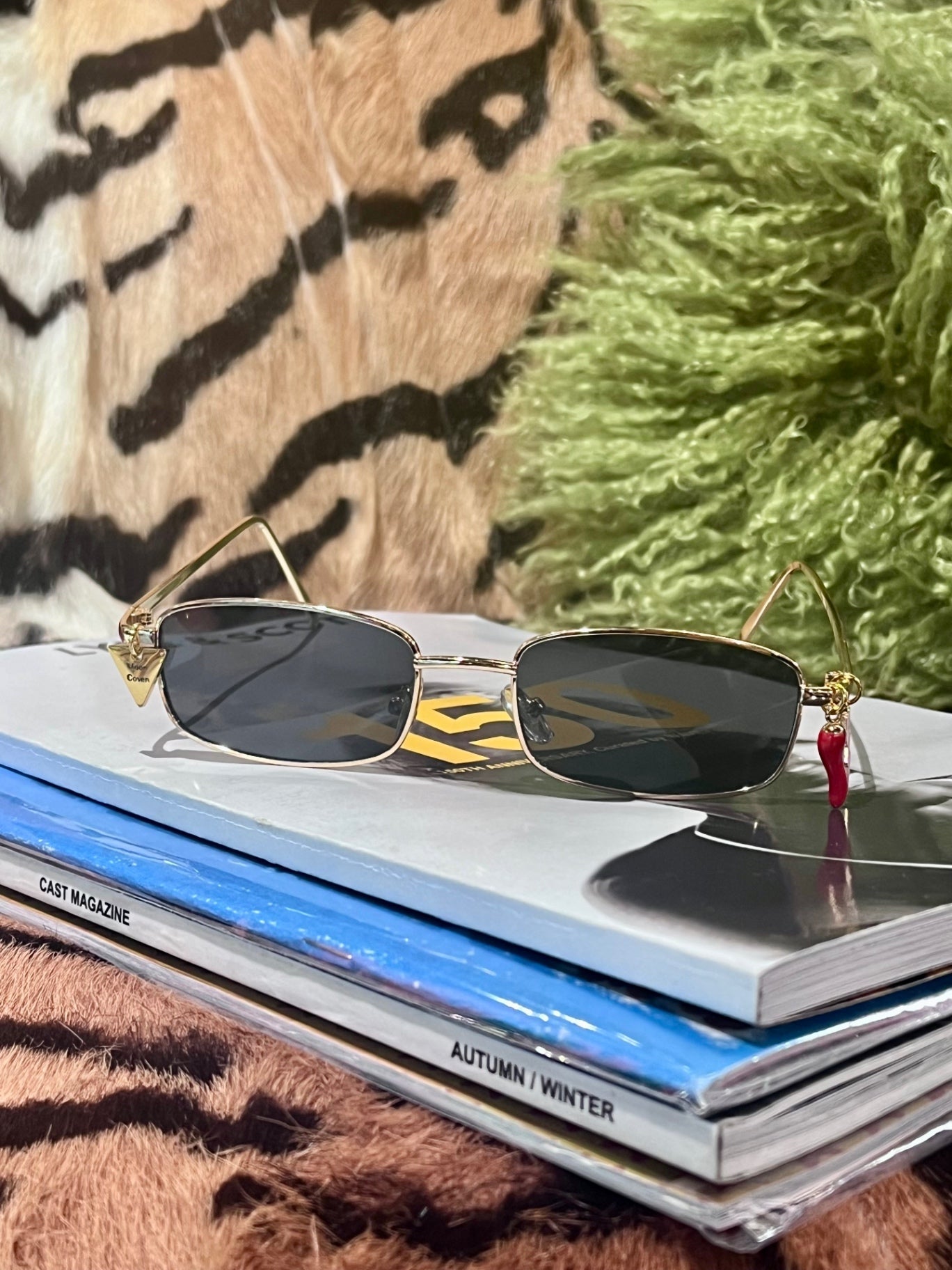 Buffy Chilli Charm Gold Sunnies
