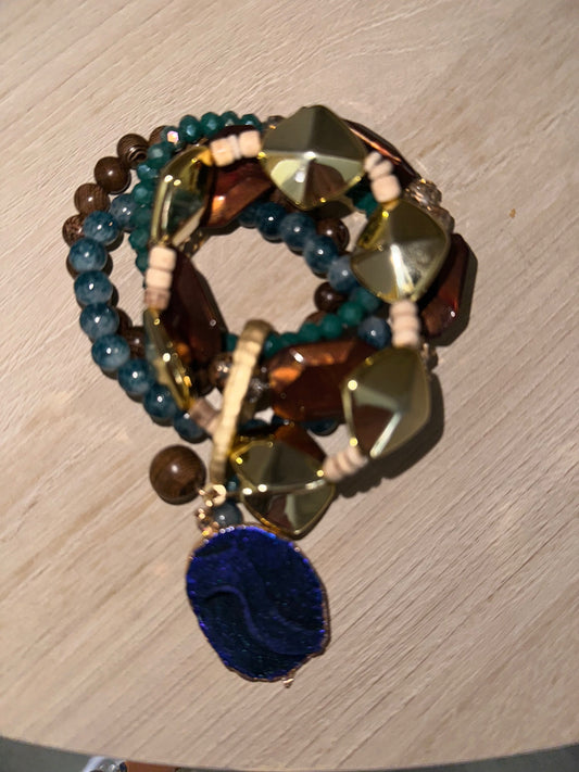Vibrant bracelet 