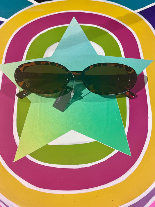 Oval City Leopard Sunnies