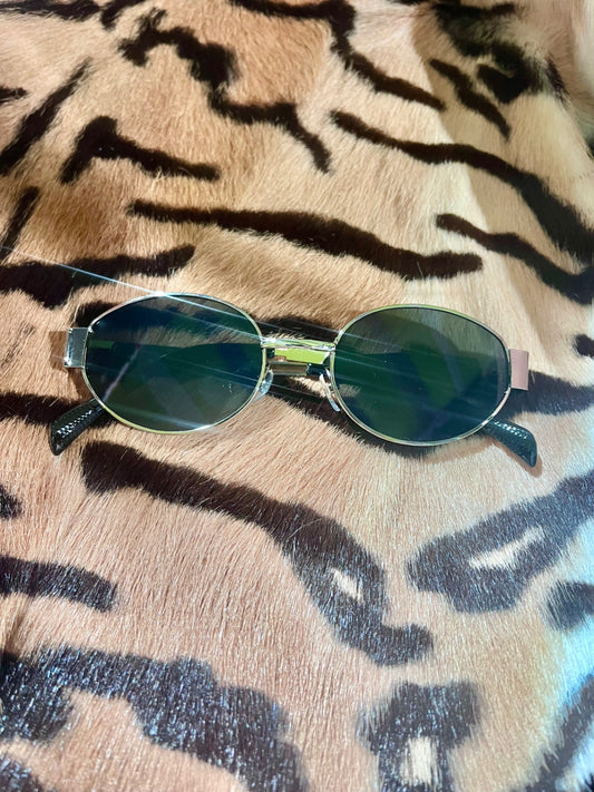 Milan Black Silver Frame Sunnies
