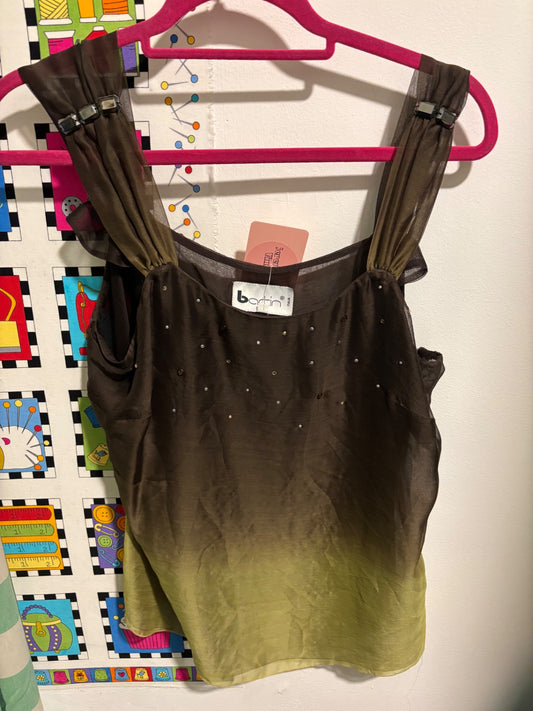 Green sleeveless top 