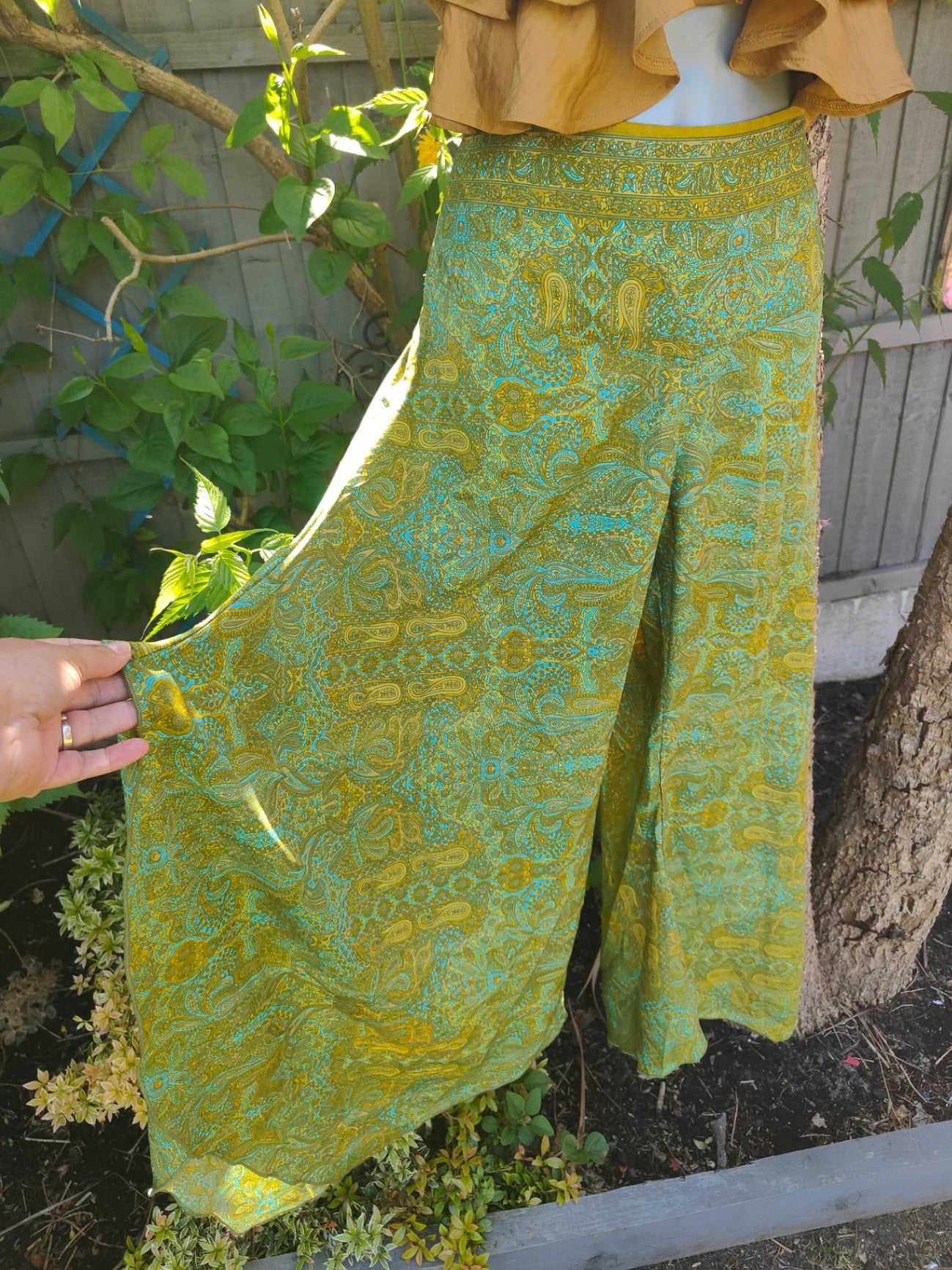 Side split flare trousers 