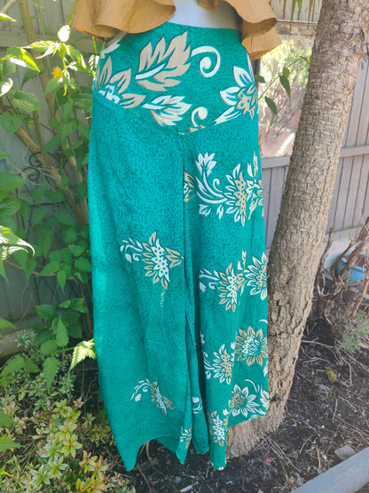Side split flare trousers 