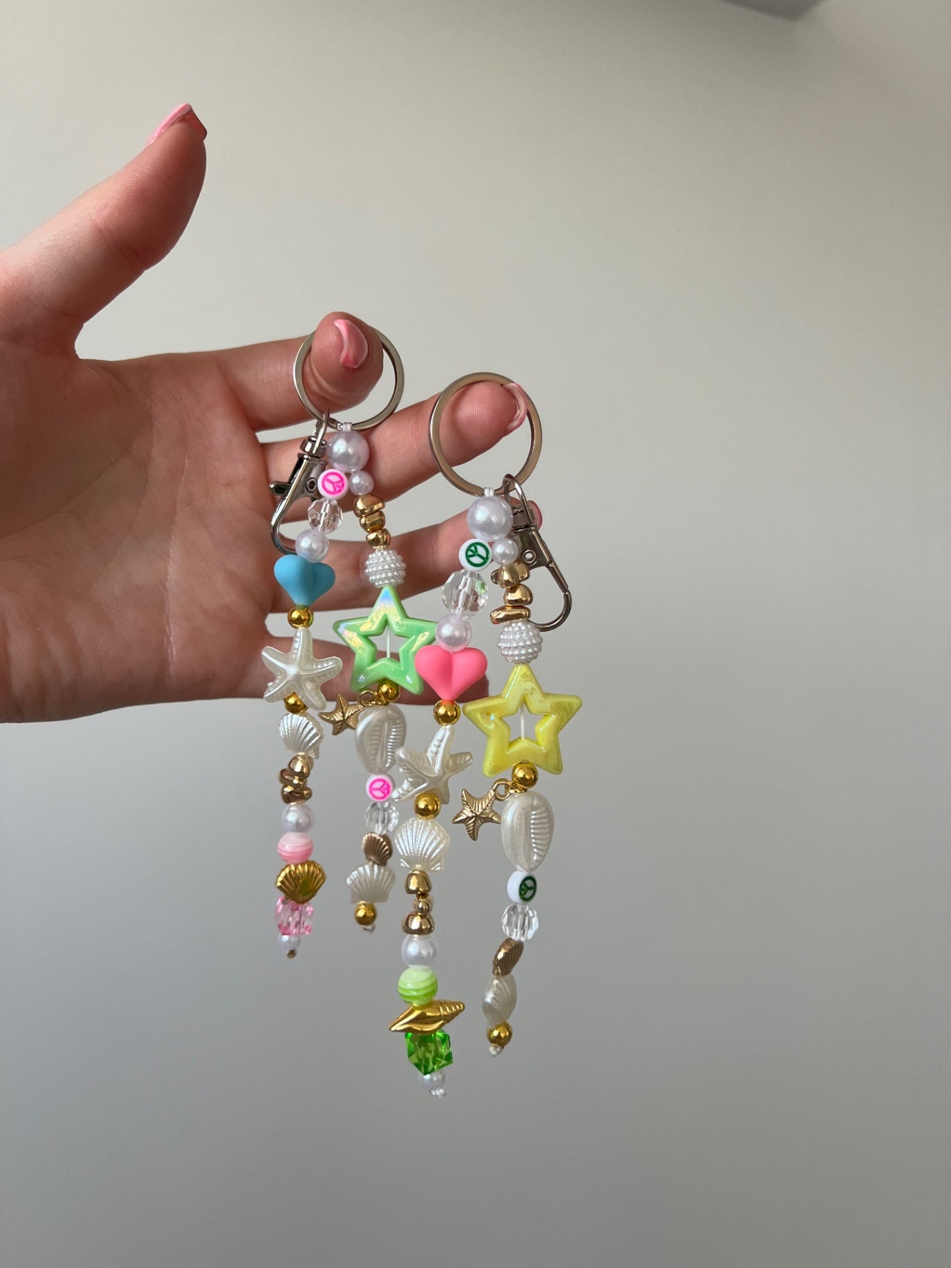 Bright Pearl keyring - gold