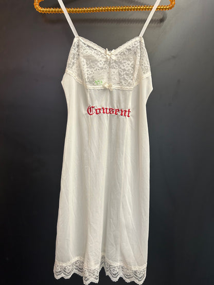 Concent slit dress