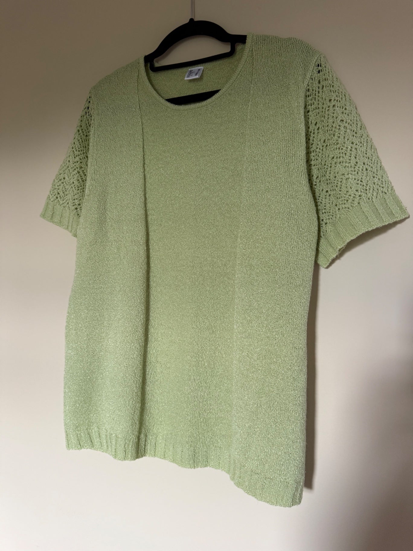 Green knitted top size 18