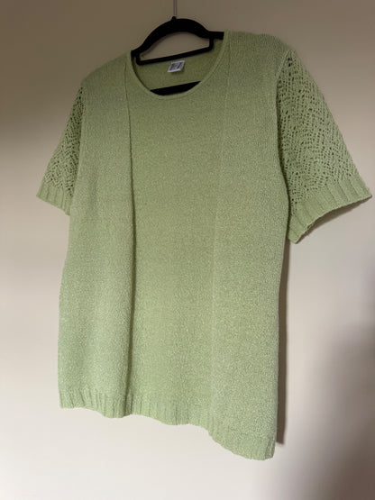 Green knitted top size 18