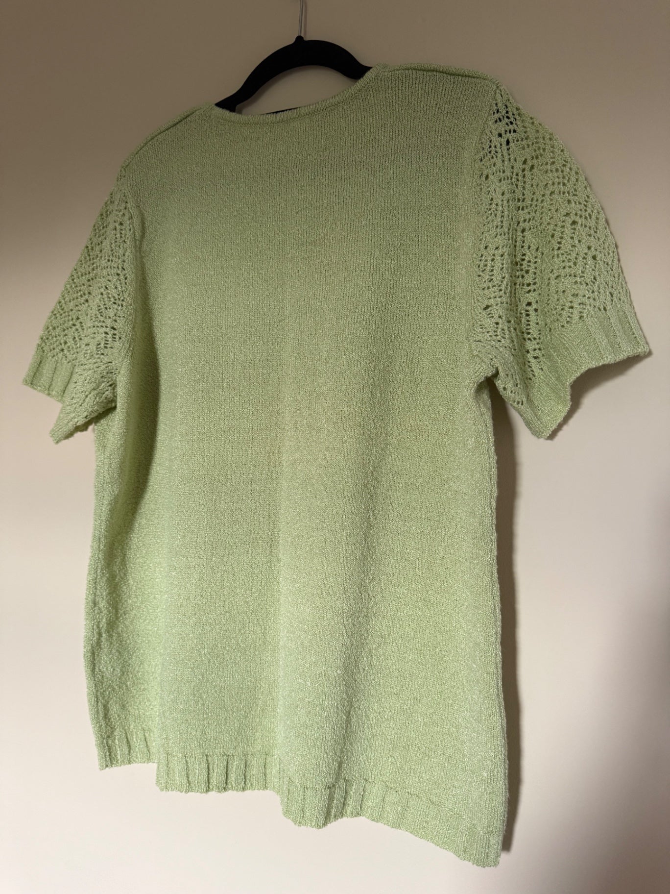 Green knitted top size 18