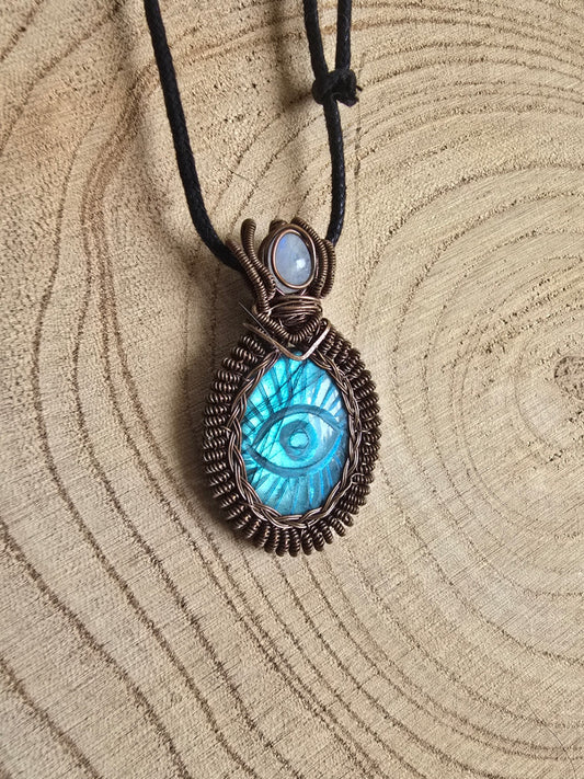 Labradorite and moonstone all seeing eye necklace 