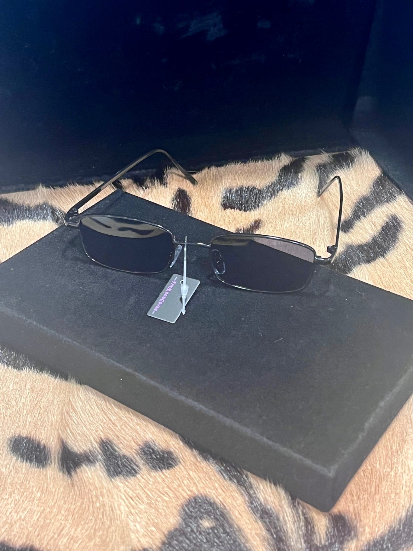 Buffy Metal Frame Sunnies Black