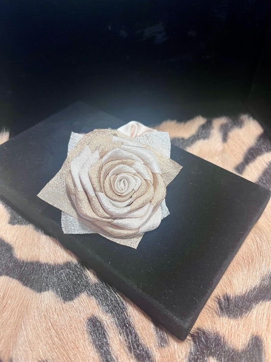 Rose Scrunchie Gold Cream