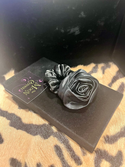 Rose Scrunchie Black