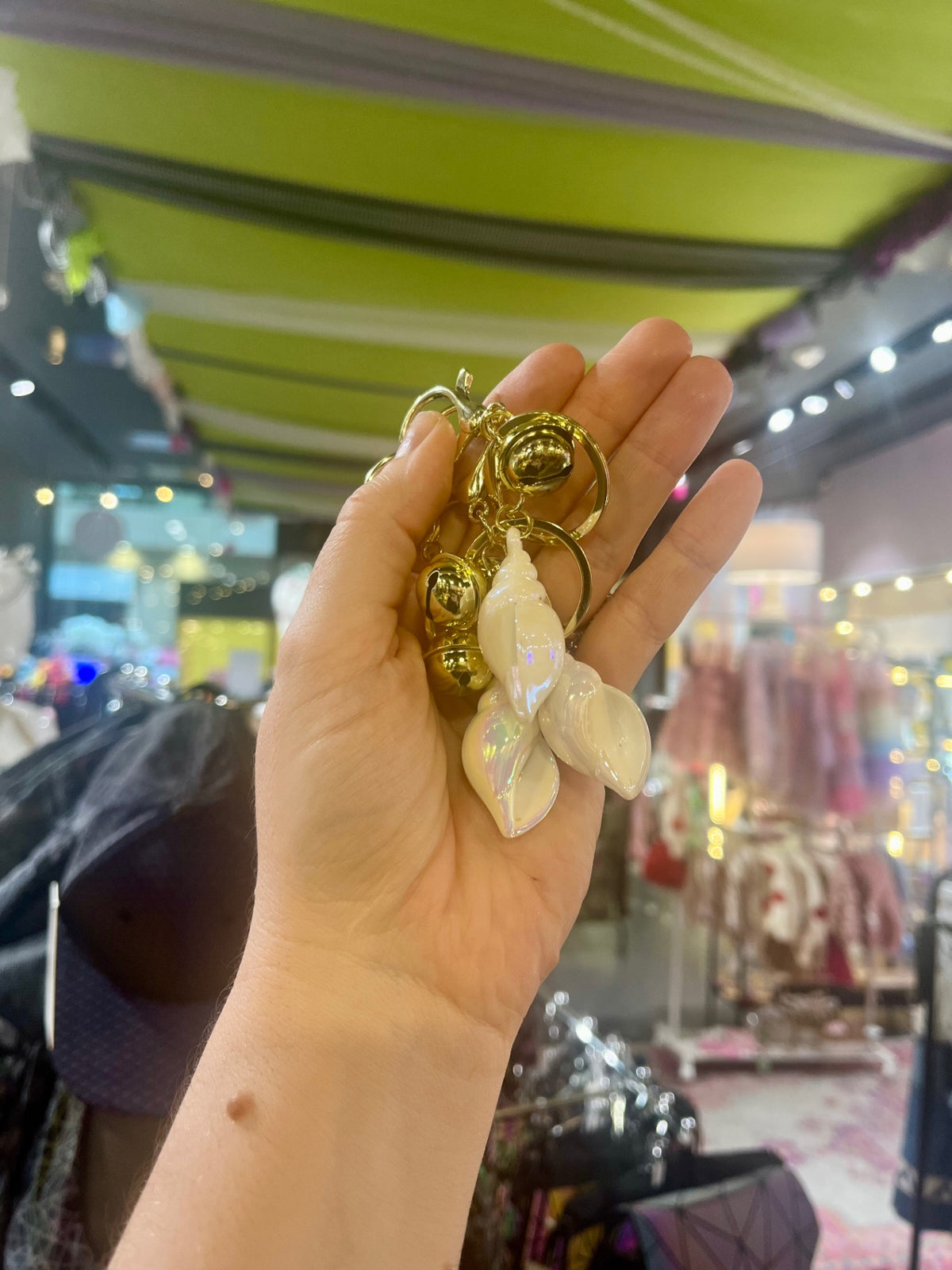 White Marble Shell Key Chain