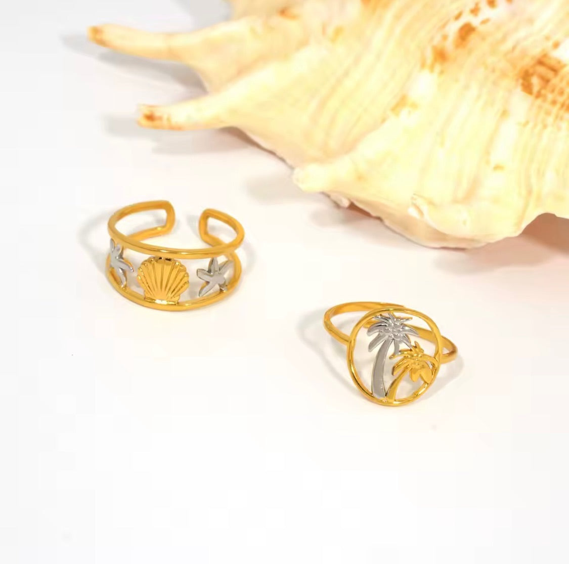 “Ocean Treasures” Shell Starfish Ring Adjustable