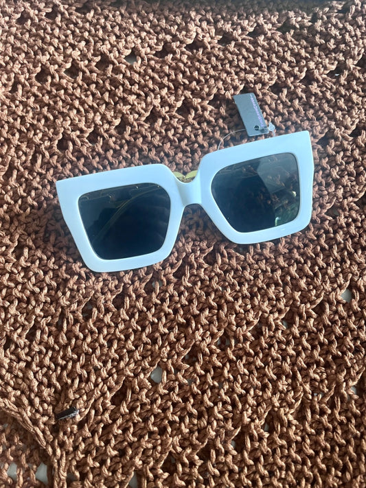 Square Gold Chain Sunnies White