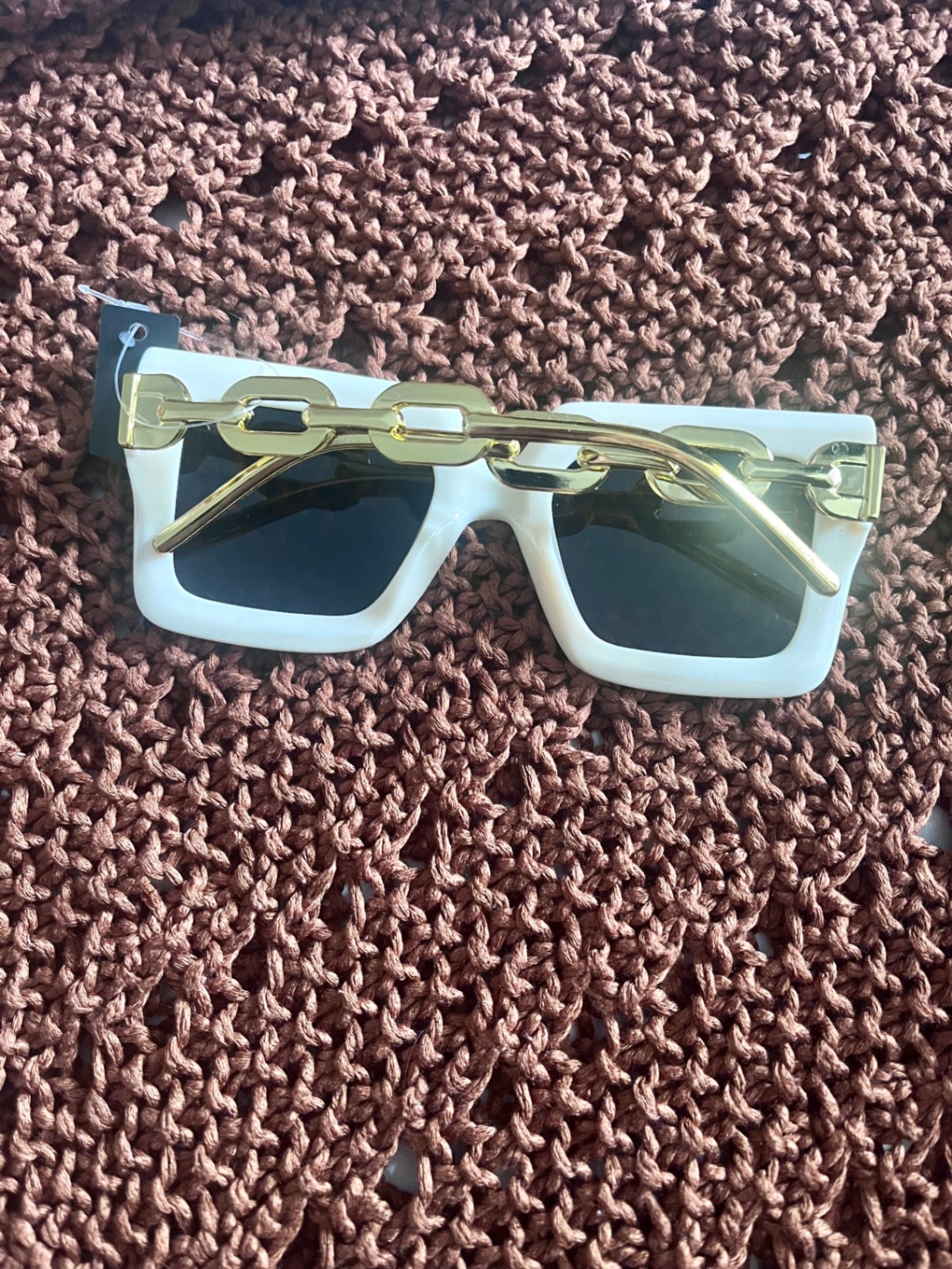 Square Gold Chain Sunnies Cream