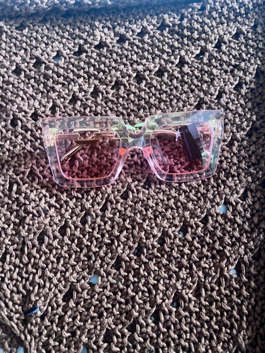 Square Gold Chain Sunnies Pink