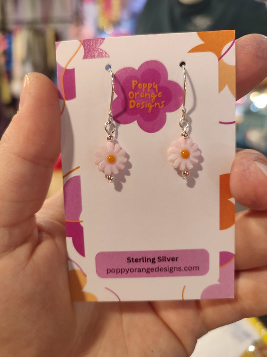 Pink daisy pearls
