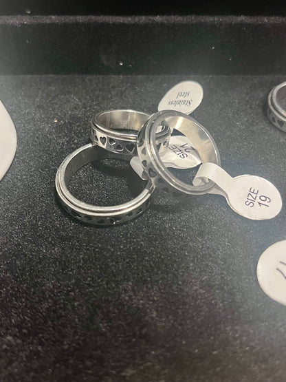 Heart Spinner Ring Size 11
