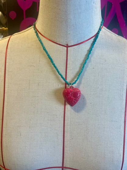 Sacred Heart Pop Necklace – Turquoise & Fuchsia