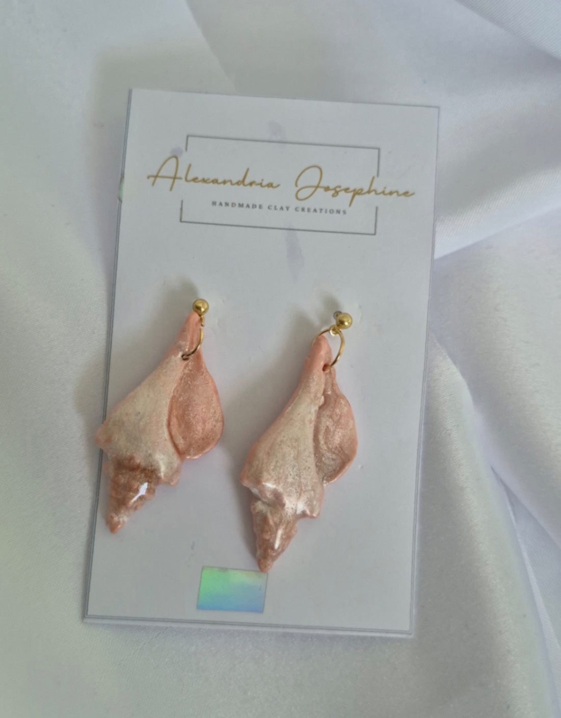 Solid Gold Ball Stud Seashell Earrings