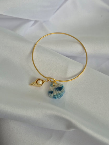 Blue Seashell Bangle