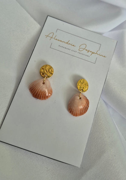 Gold Goin Stud Seashell Earrings