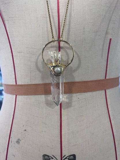 Seer’s Eye Amulet – Bali Edition | Clear Quartz, Biwa Pearl & Stainless Steel Necklace