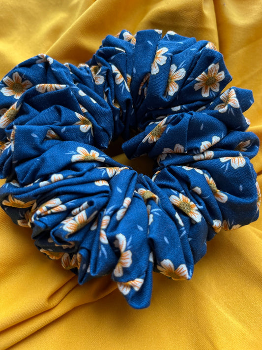 Giant XXL Oversized Scrunchie - Golden Sunflower