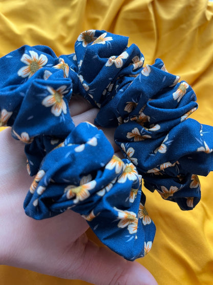 Giant XXL Oversized Scrunchie - Golden Sunflower