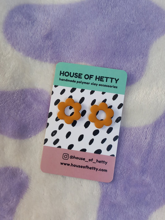 Cute daisy polymer clay stud earrings - mustard