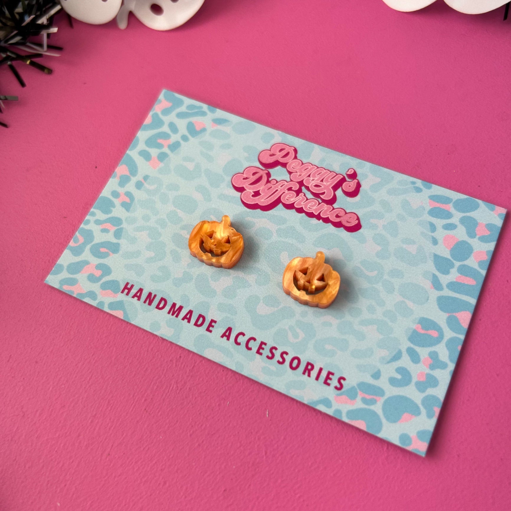 Pumpkin stud earrings