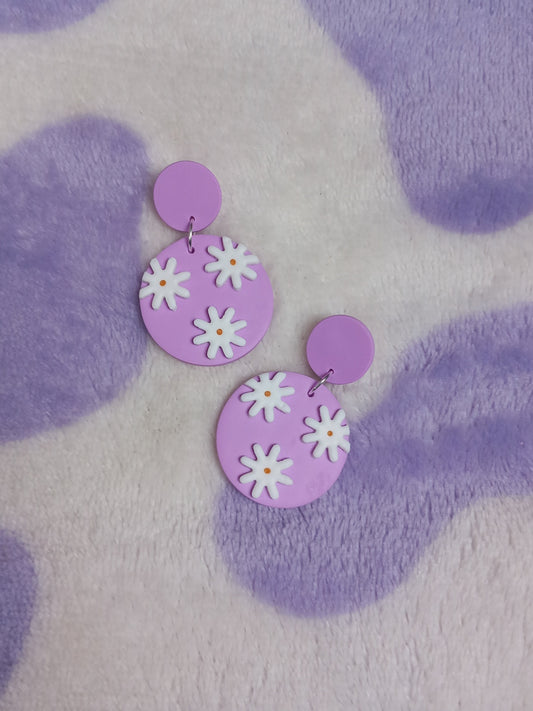 Polymer clay daisy dangle earrings - lilac