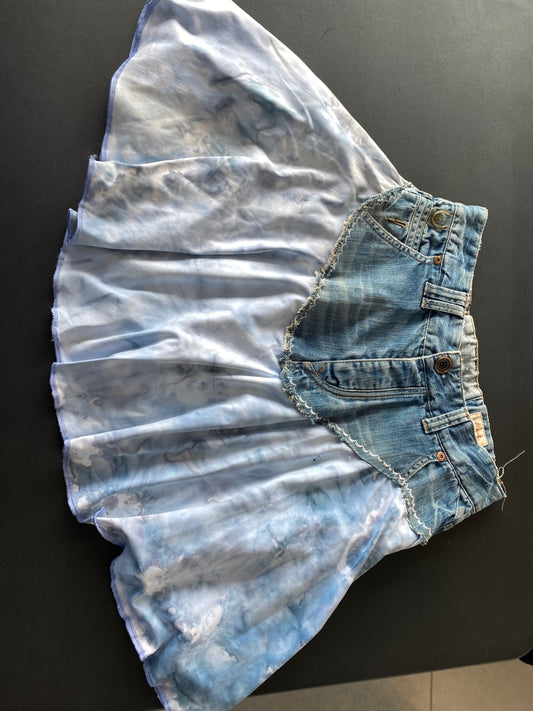 Skirt to dye for