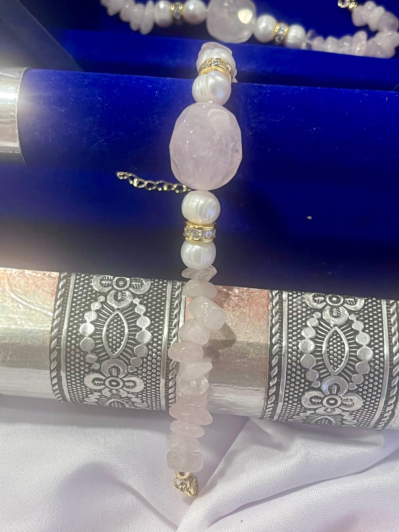 Rose Quartz & Biwa Pearl Bracelet – Gold