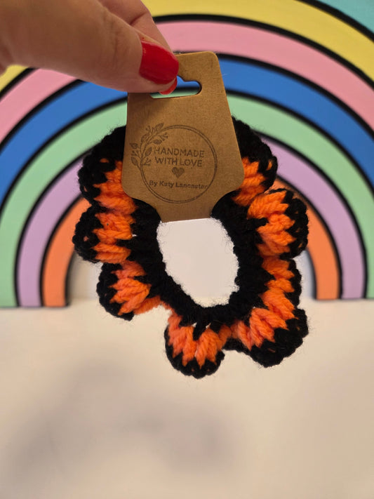 Halloween orange and black scrunchie 