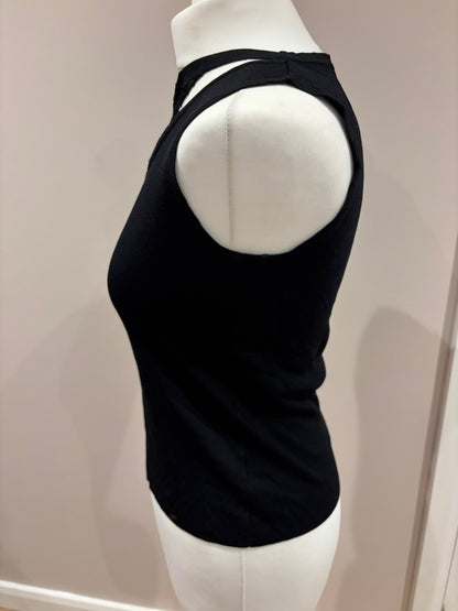 Back top with neck detail