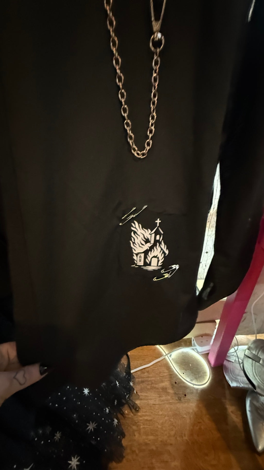 Gothic shirt with chain