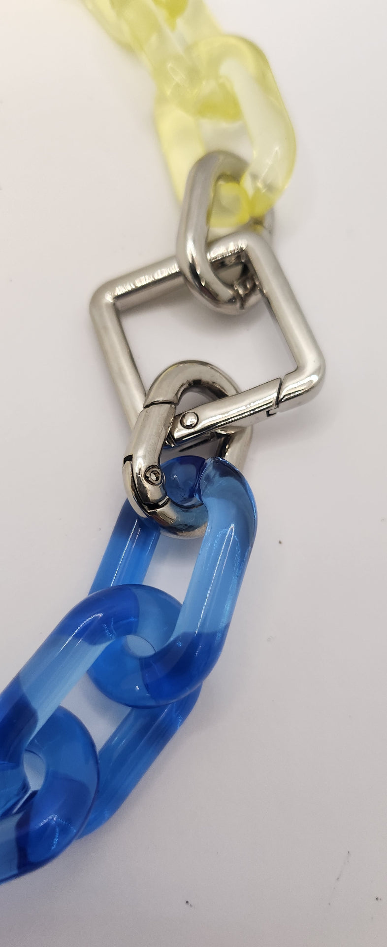 Acrylic jelly link necklace