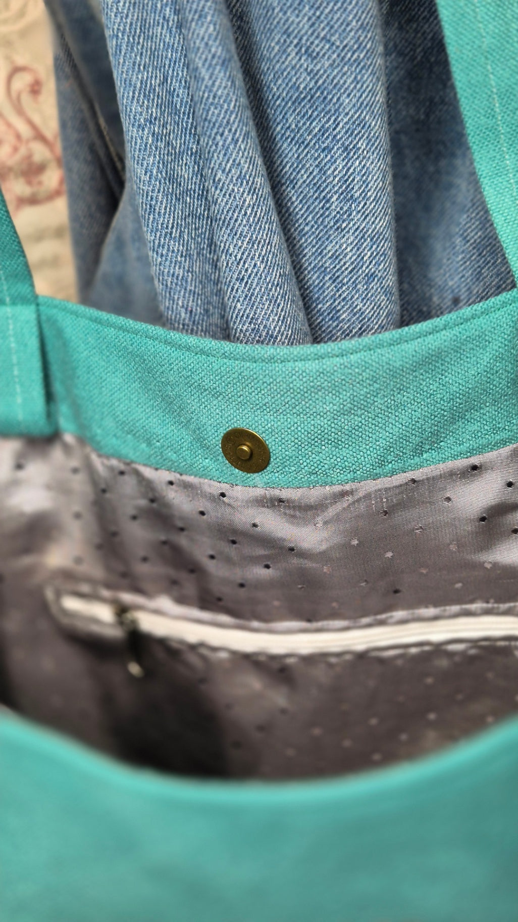 Turquoise tote