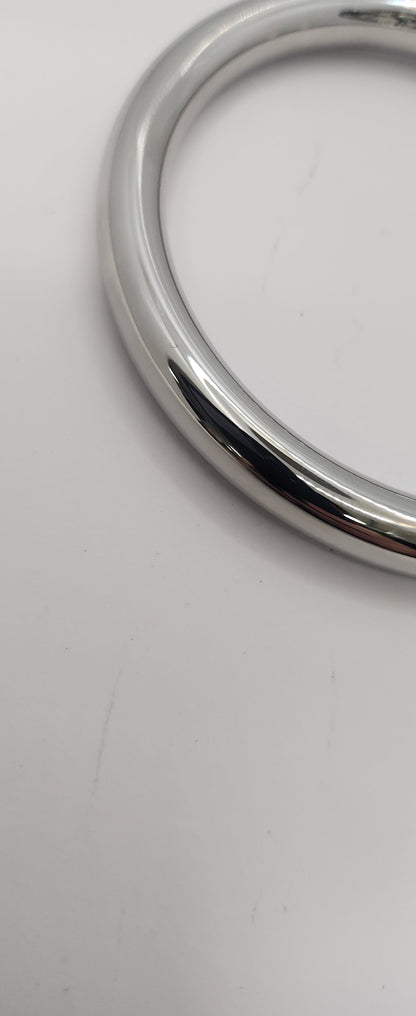 Waterproof & tarnish proof bangle