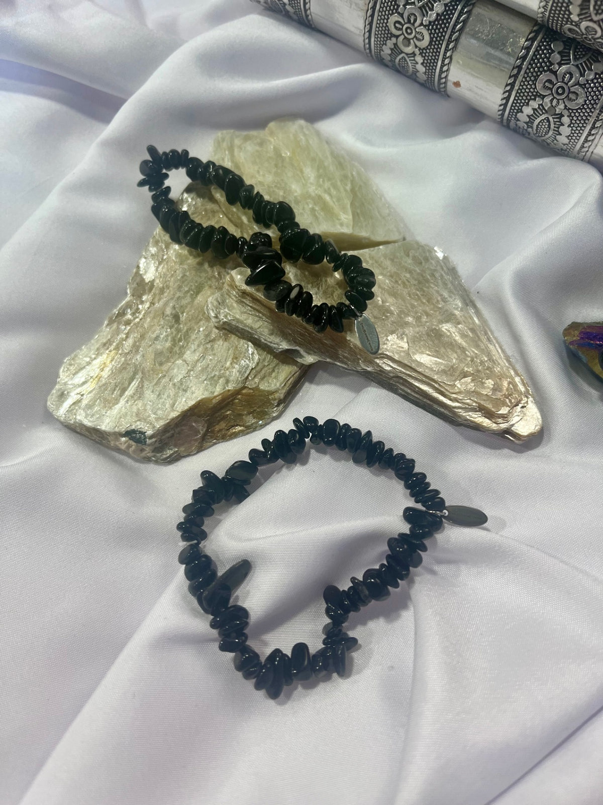 🖤 Black Obsidian Crystal Chip Bracelet