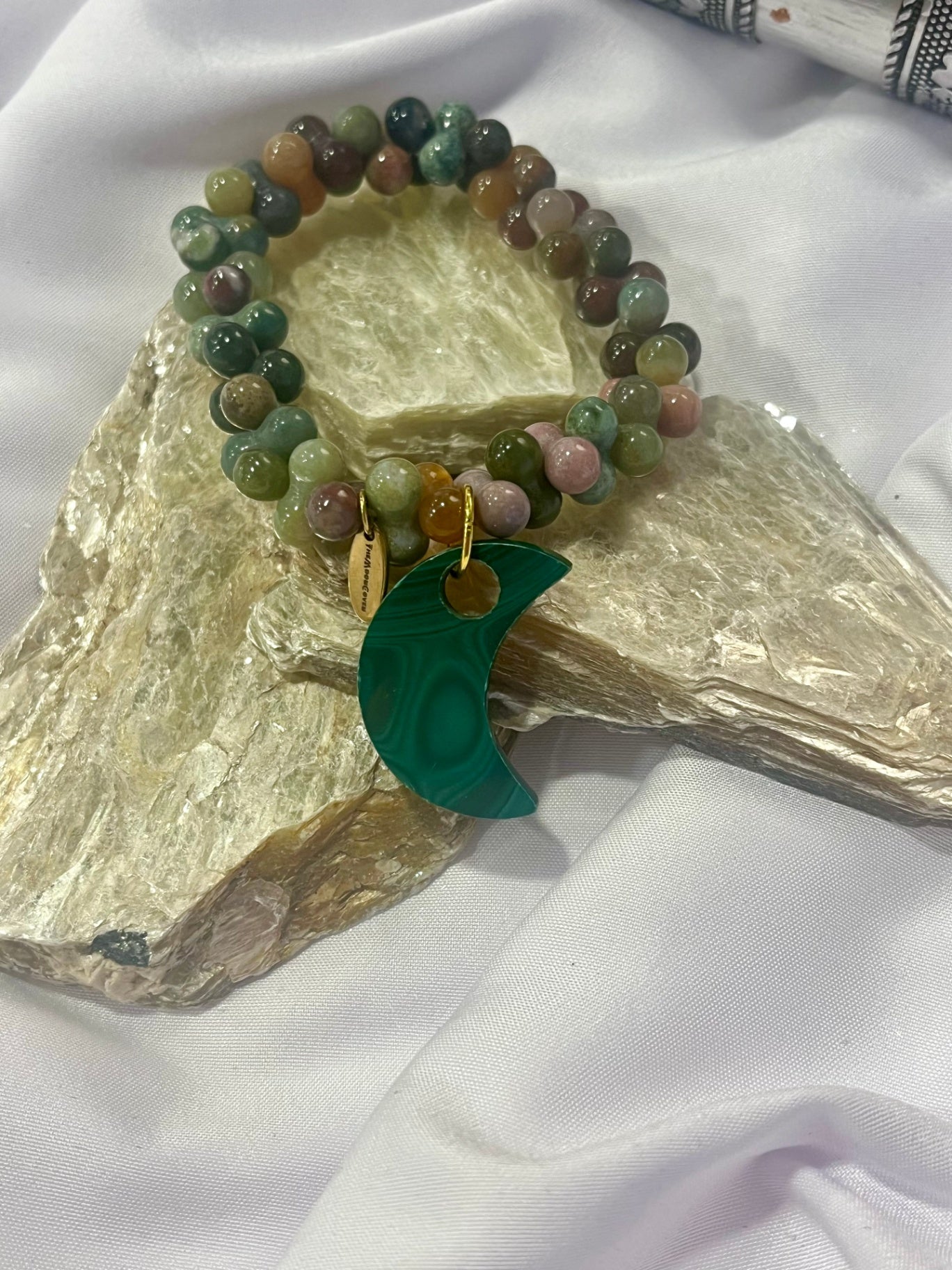 Green Aventurine Crescent Moon Bracelet – Abundance, Grounding & Growth Energy