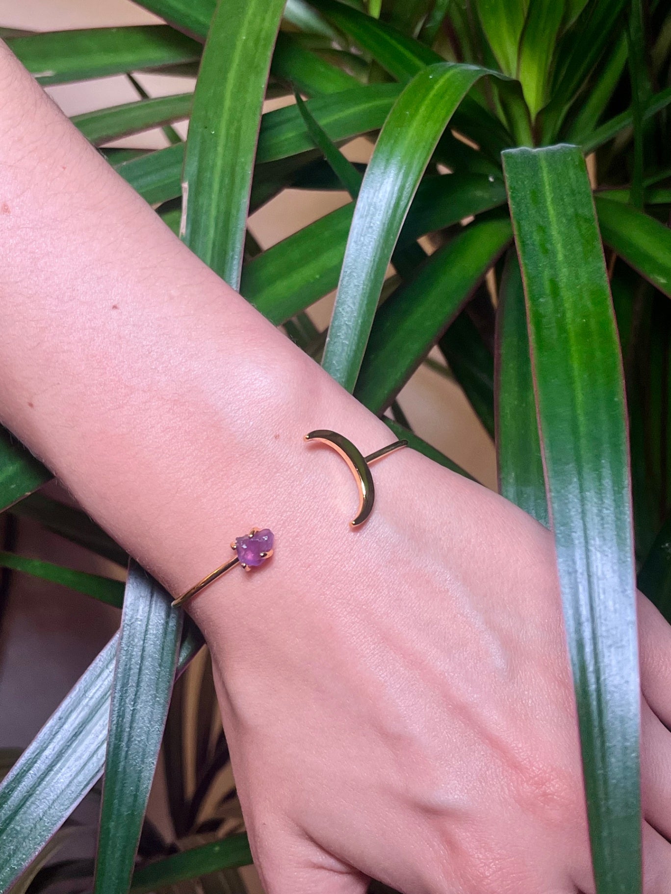 Amethyst Crescent Moon Cuff – Intuition, Calm & Feminine Energy