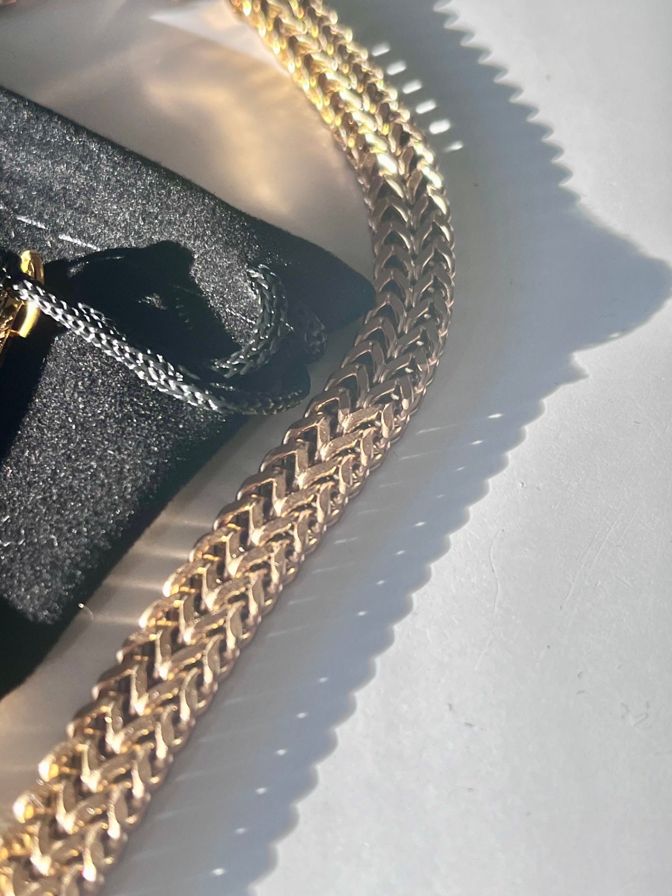 CHUNKY GOLD STAINLESS STEEL NECKLACE